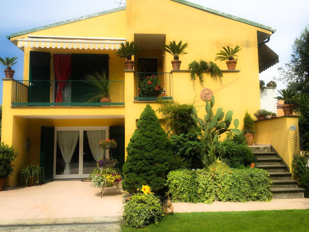 Bed and Breakfast Le Pinette Ameglia Zewnętrze zdjęcie